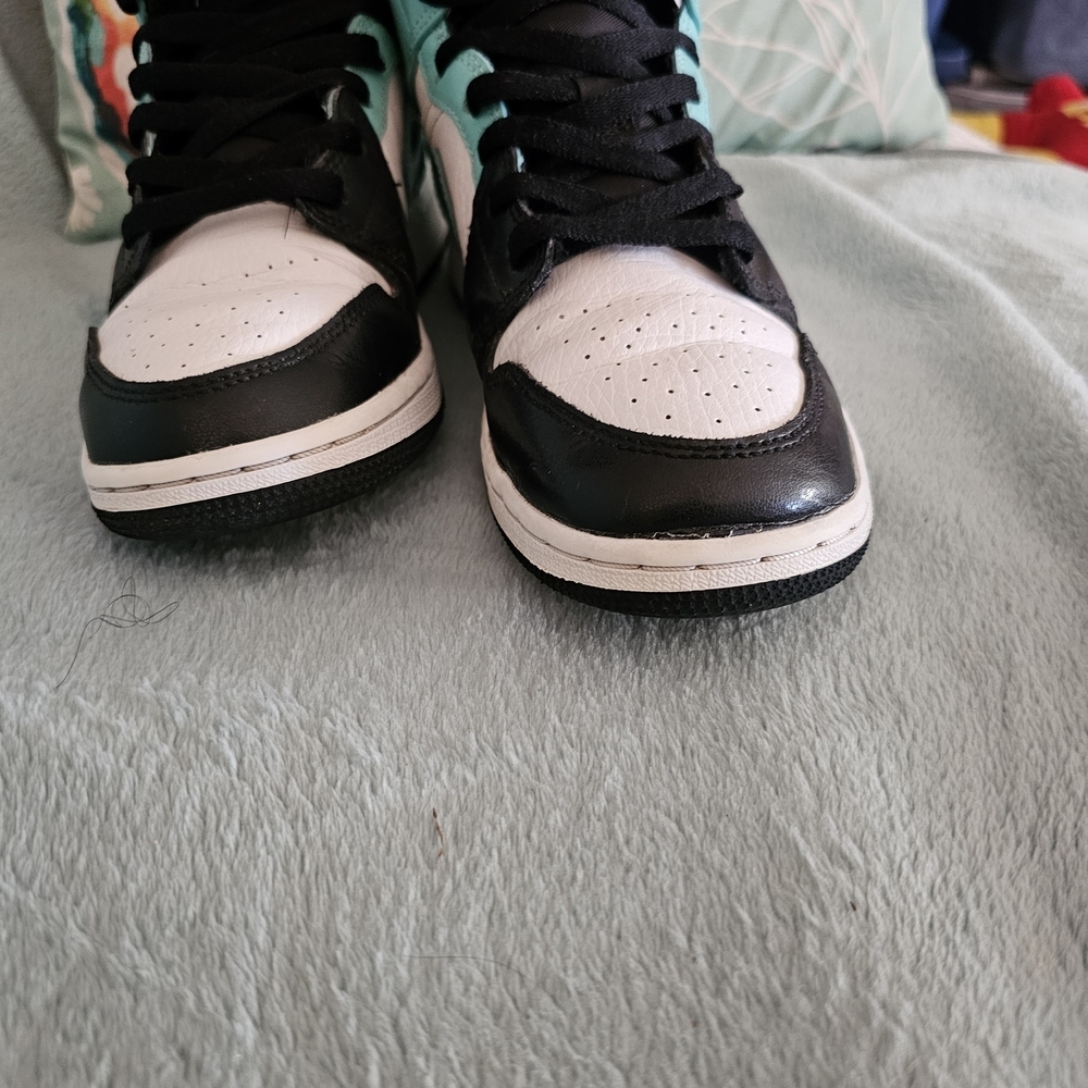Air Jordan 1 Mid Basketball Shoes In Tropical Twist Youth Size 4.5 - Picture 6 of 14